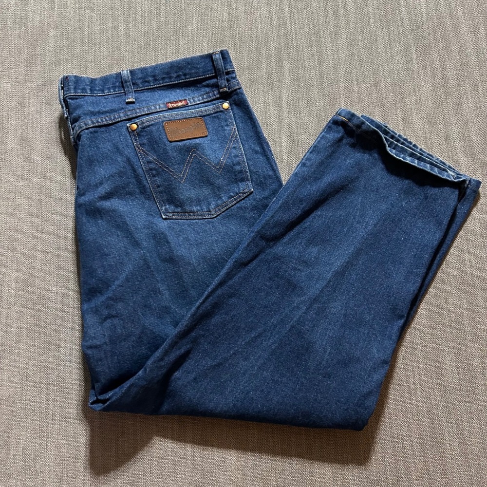 Wrangler 31MWZPW Mens Relaxed Fit Dark Wash Denim Jeans Blue 44x30